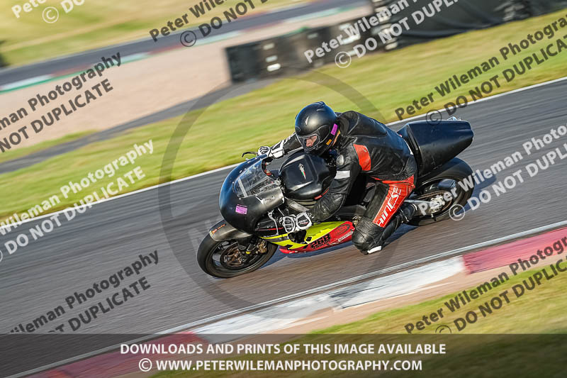donington no limits trackday;donington park photographs;donington trackday photographs;no limits trackdays;peter wileman photography;trackday digital images;trackday photos